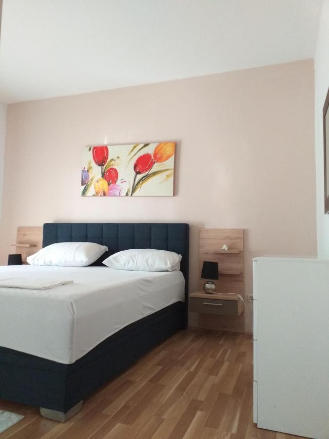 Apartments Golic Biograd Na Moru Exterior foto
